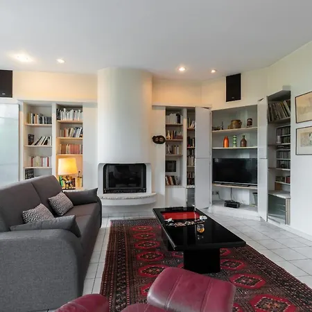 Apartment Large 2 Bdrs Downtown - 6 Pax & Ac