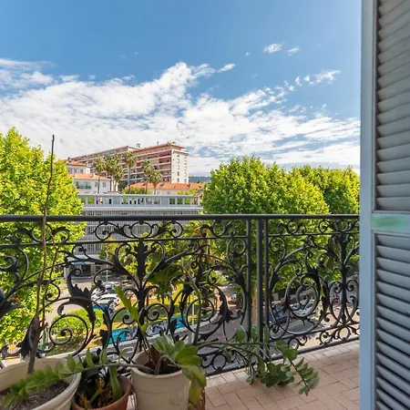 Apartment Large 2 Bdrs Downtown - 6 Pax & Ac *